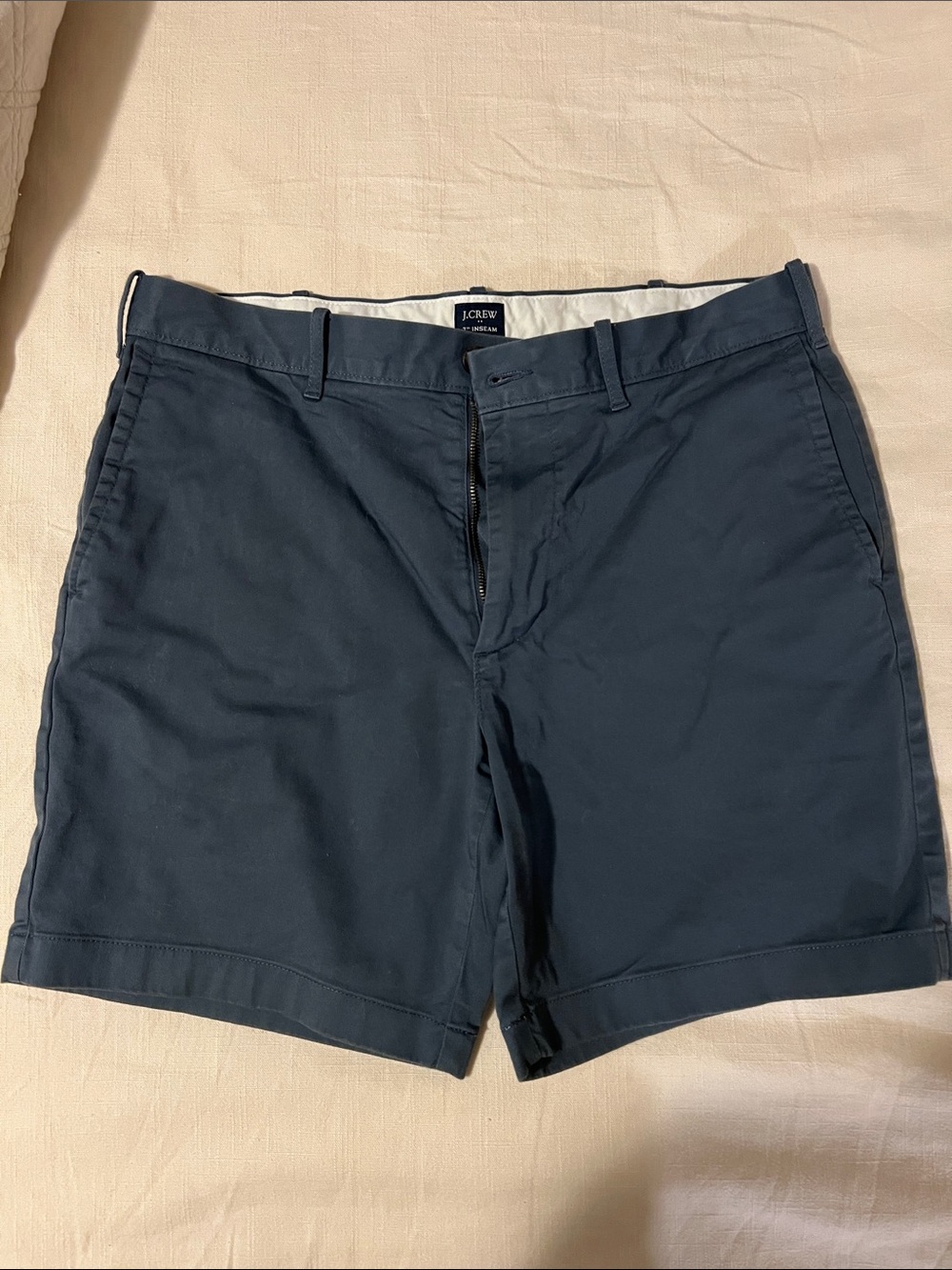 J. Crew Men's Dark Navy Flat Front Cotton Shorts 7”